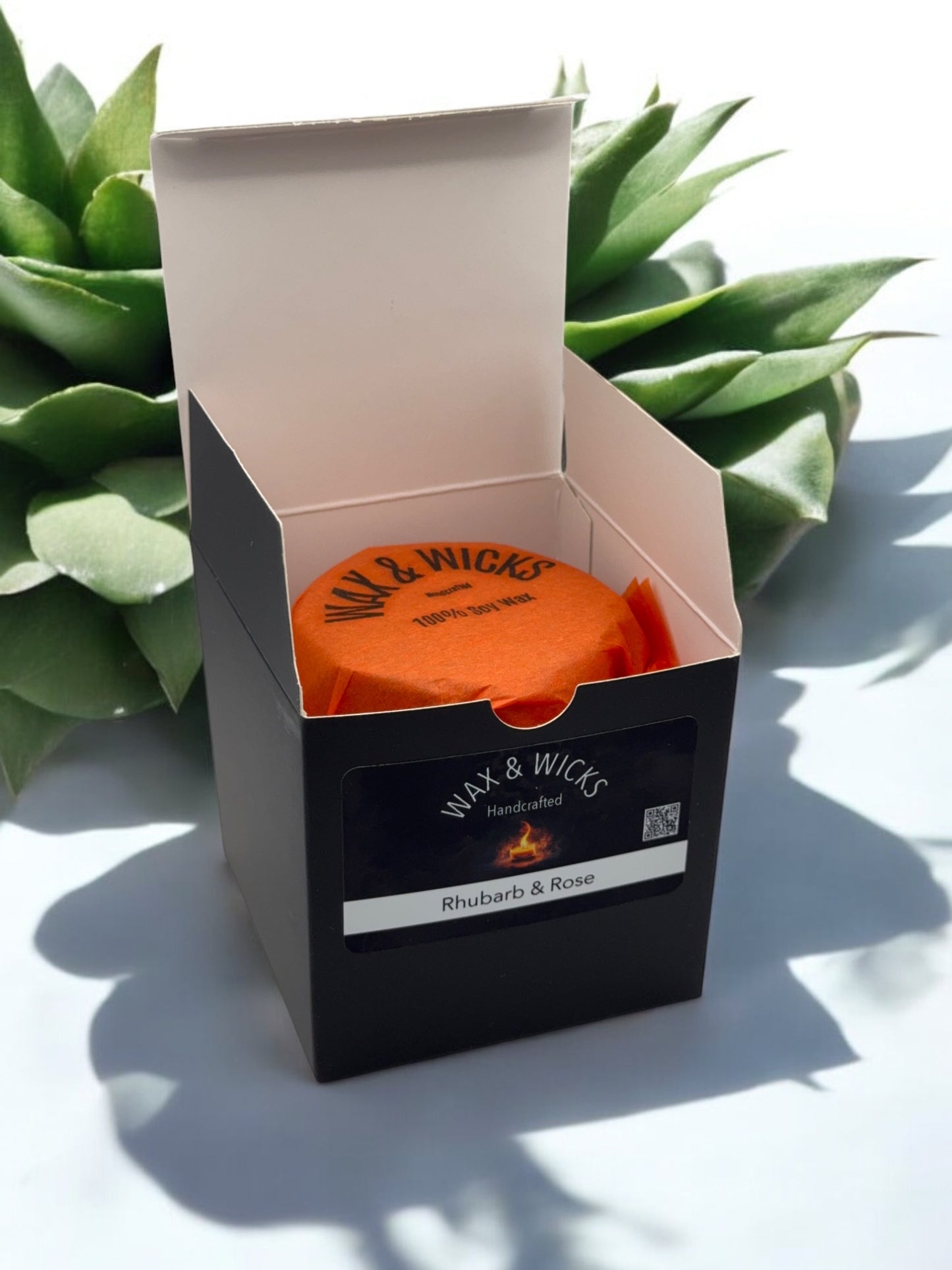 Rhubarb & Rose Classic Candle 100ml